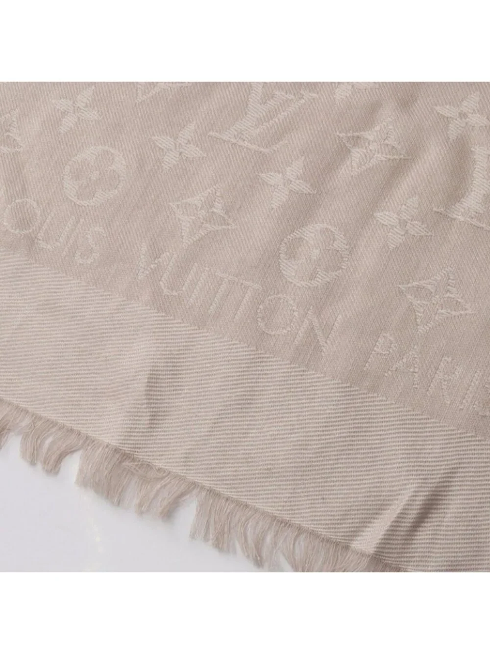 Louis Vuitton Shawl Monogram Gray Silk Scarf